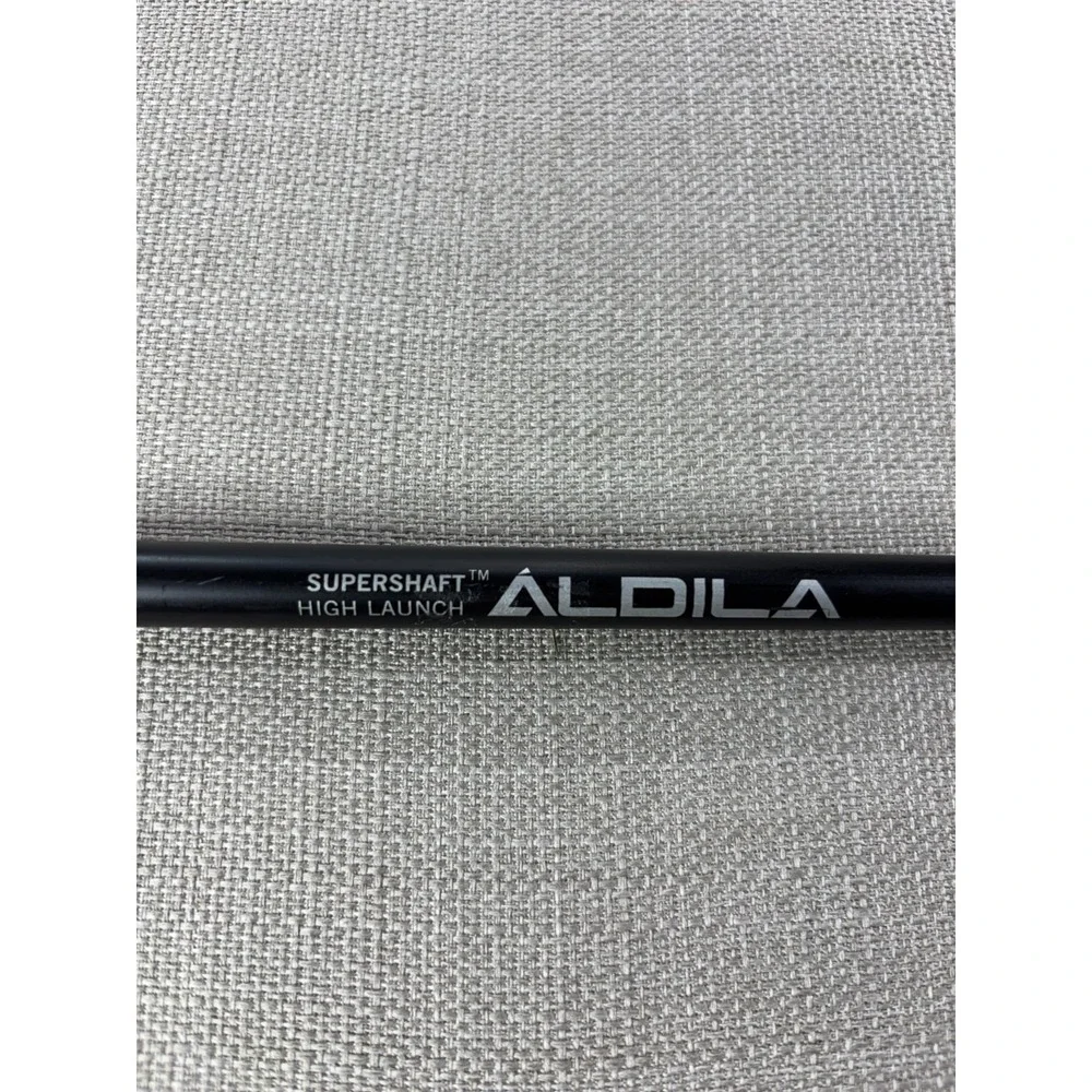 Set of 2 Adams Idea Tight Lies 3 (17 deg) & 4 (21 deg ) Hybrid RH